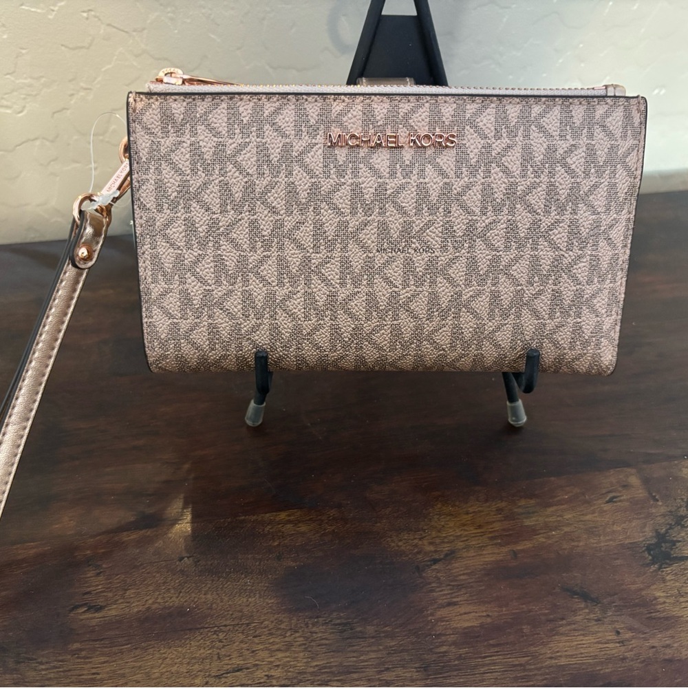Michael Kors Rose Gold Wristlet NWT